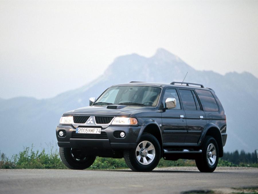  Mitsubishi Pajero Sport 2005 года  (фото 4 из 18)